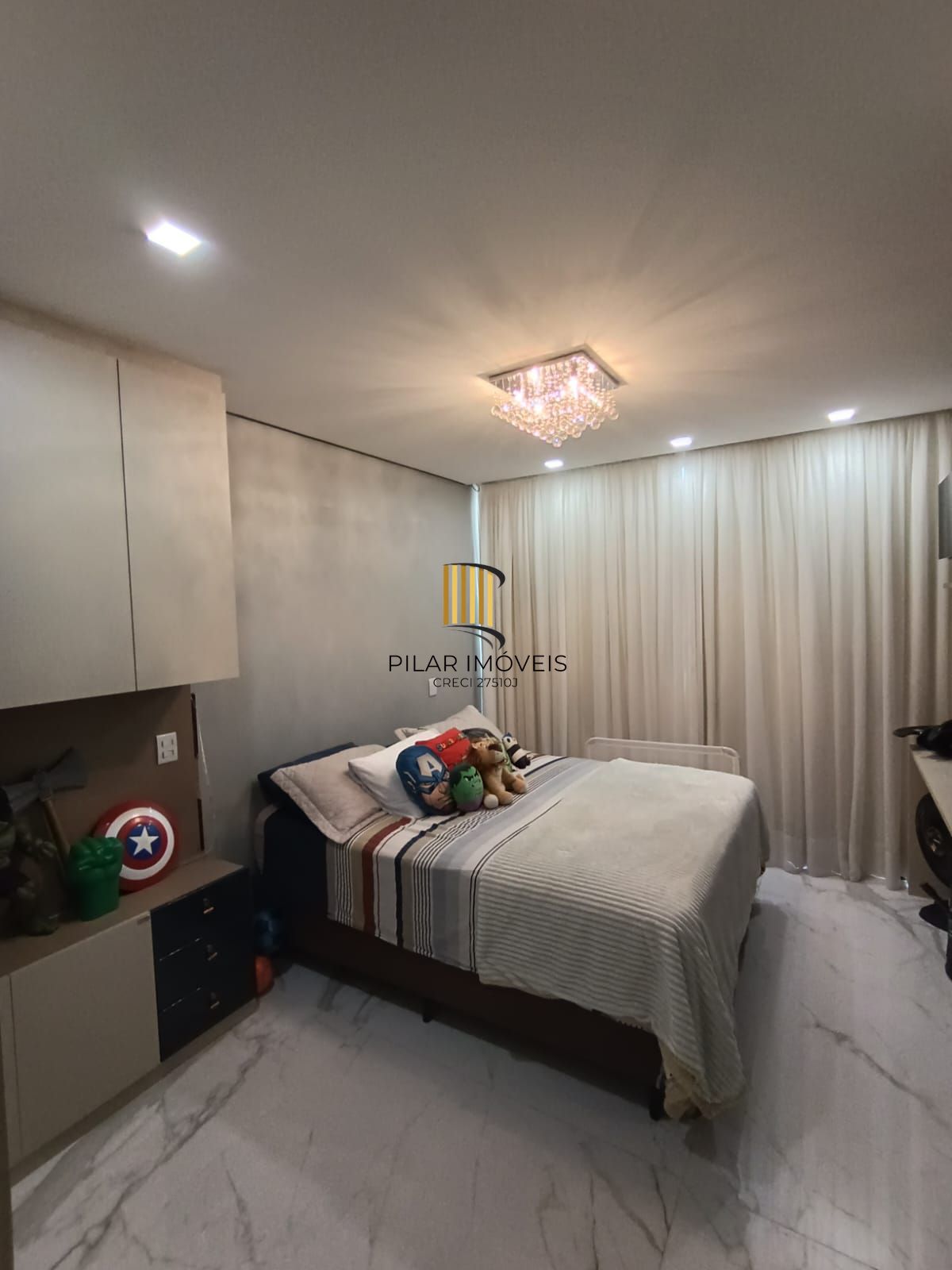 Apartamento único com 3 suítes e 4 vagas no Jardim Lindóia