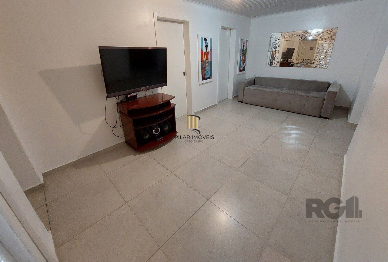 Casa com 3 quartos, no Bairro Ipanema - Porto Alegre/RS.