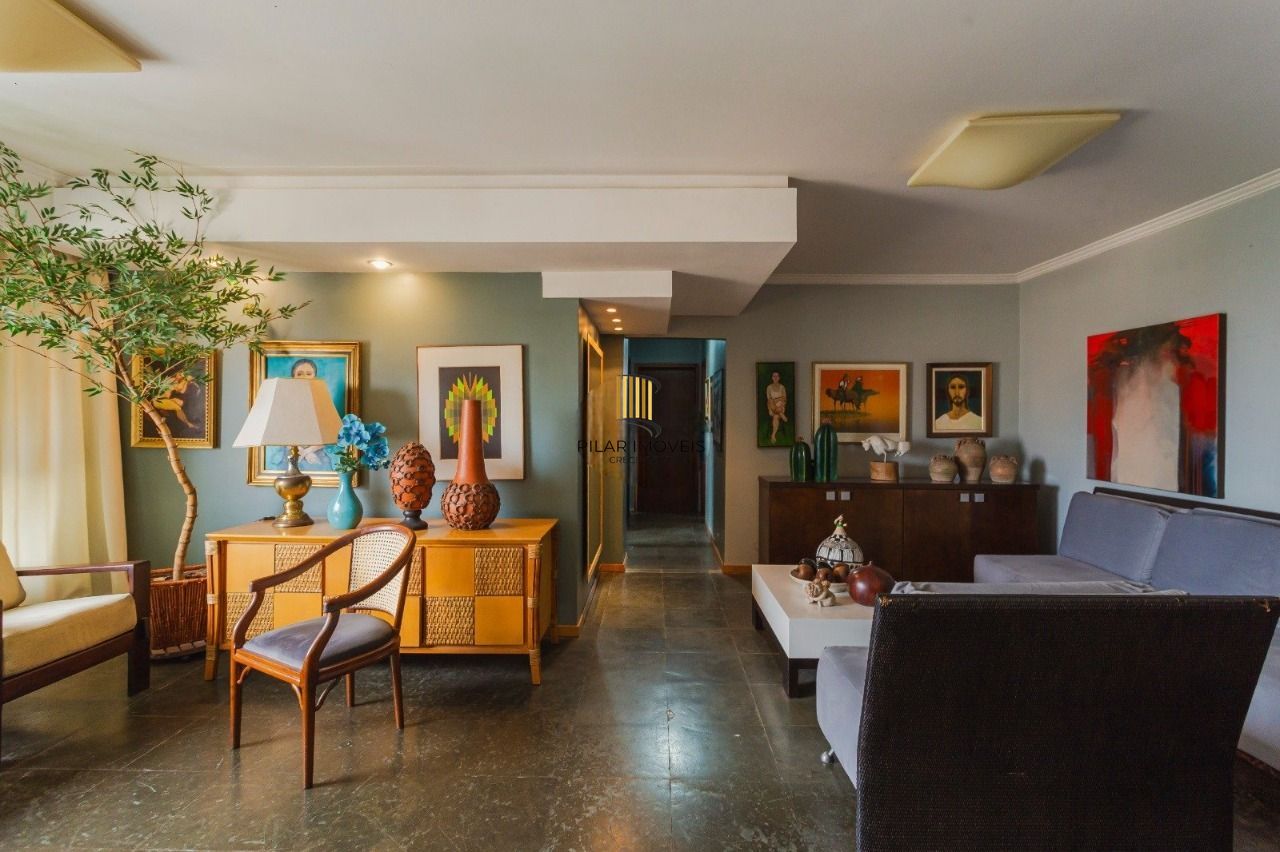 Apartamento com 116m², localizado no bairro Rio Branco em Porto Alegre/RS.