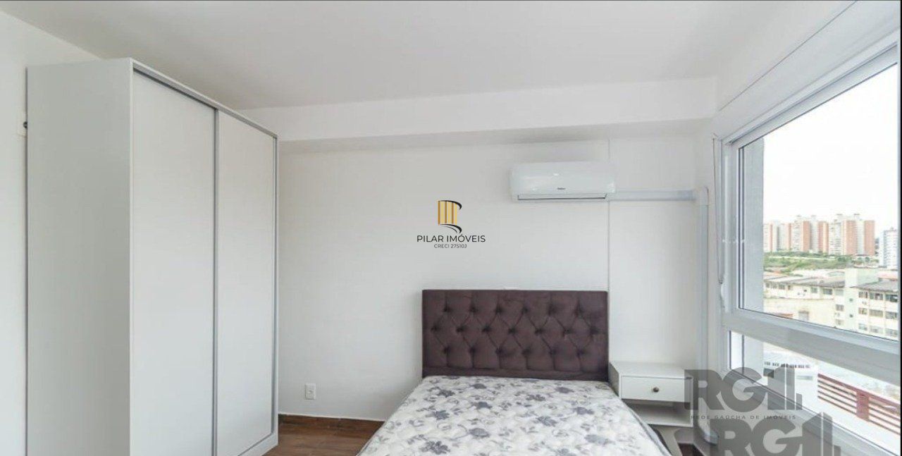 Loft com 27m², localizado ao lado da  PUCRS