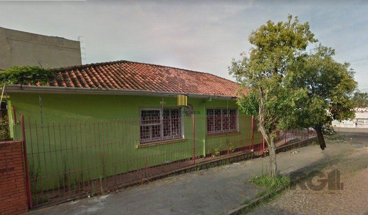 Terreno de esquina com área de 363m² localizado no bairro Vila Ipiranga em porto Alegre/RS. 