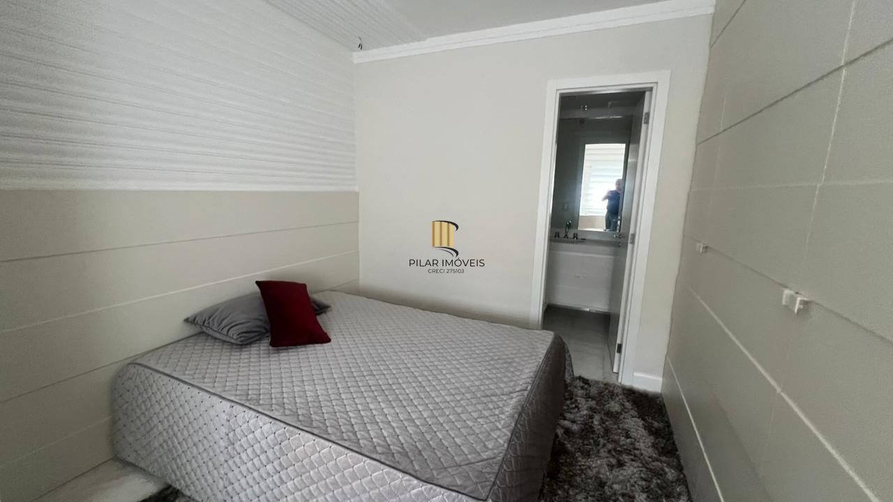 Apartamento com 47m², localizado no bairro Independencia em Porto Alegre/RS.