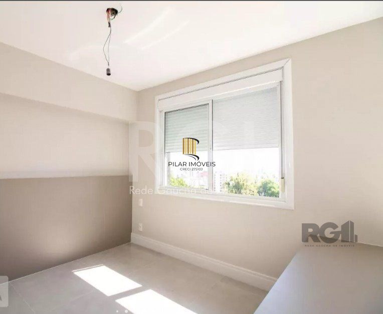 Apartamento para Locação/Aluguel - 45m², 1 dormitório, sendo 1 suites, 1 vaga - Petrópolis