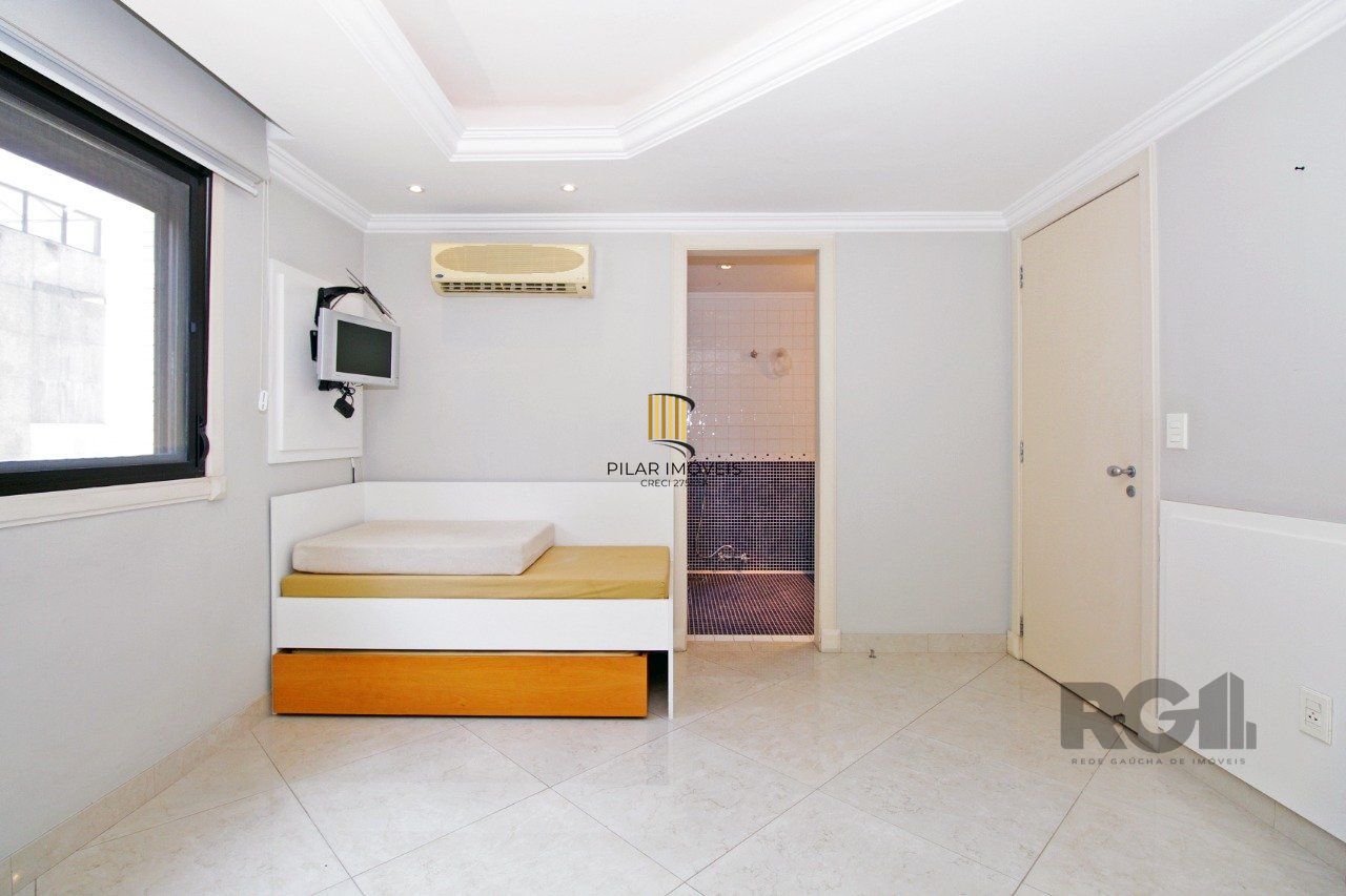 Apartamento com 4 suítes localizado no bairro Moinhos De Vento em Porto Alegre/RS.