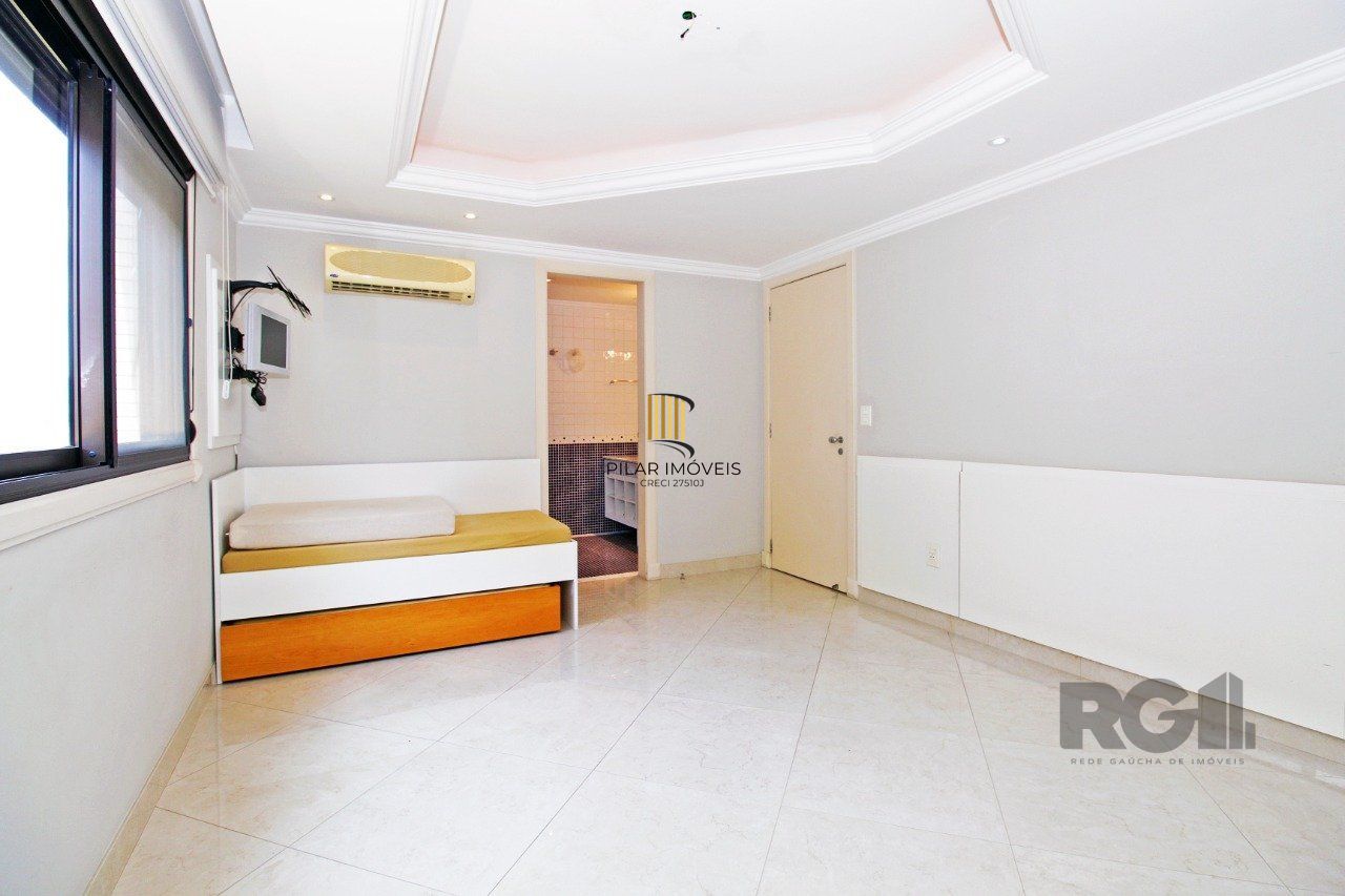 Apartamento com 4 suítes localizado no bairro Moinhos De Vento em Porto Alegre/RS.