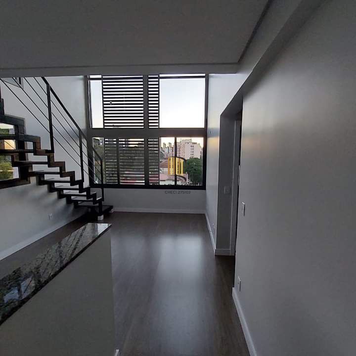 Apartamento com 109m², localizado no bairro Passo da Areia em Porto ALegre/RS.