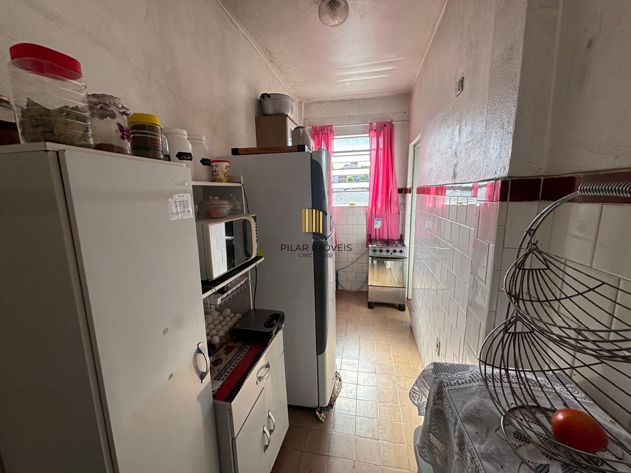 Apartamento com 65m², localizado no bairro Jardim Carvalho em Porto Alegre/RS.
