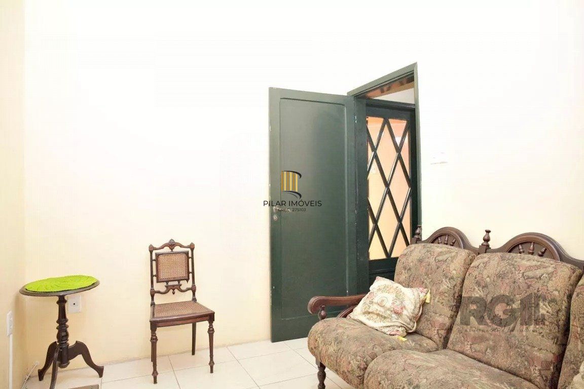 Casa 04 dormitórios, 01suíte, locação,234m² privativos, Petrópolis/Porto Alegre