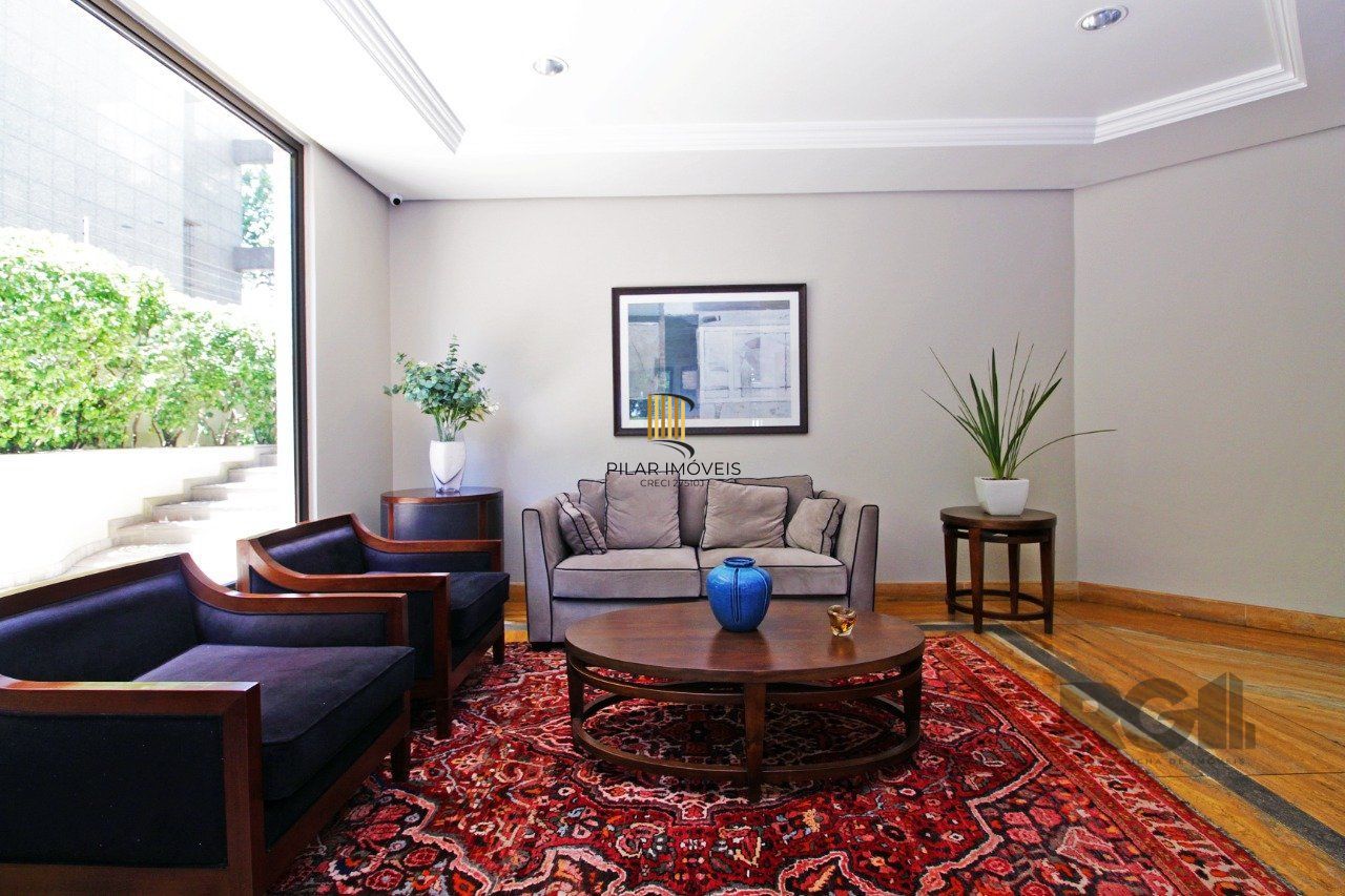 Apartamento com 4 suítes localizado no bairro Moinhos De Vento em Porto Alegre/RS.