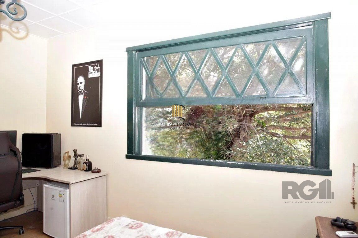 Casa 04 dormitórios, 01suíte, locação,234m² privativos, Petrópolis/Porto Alegre
