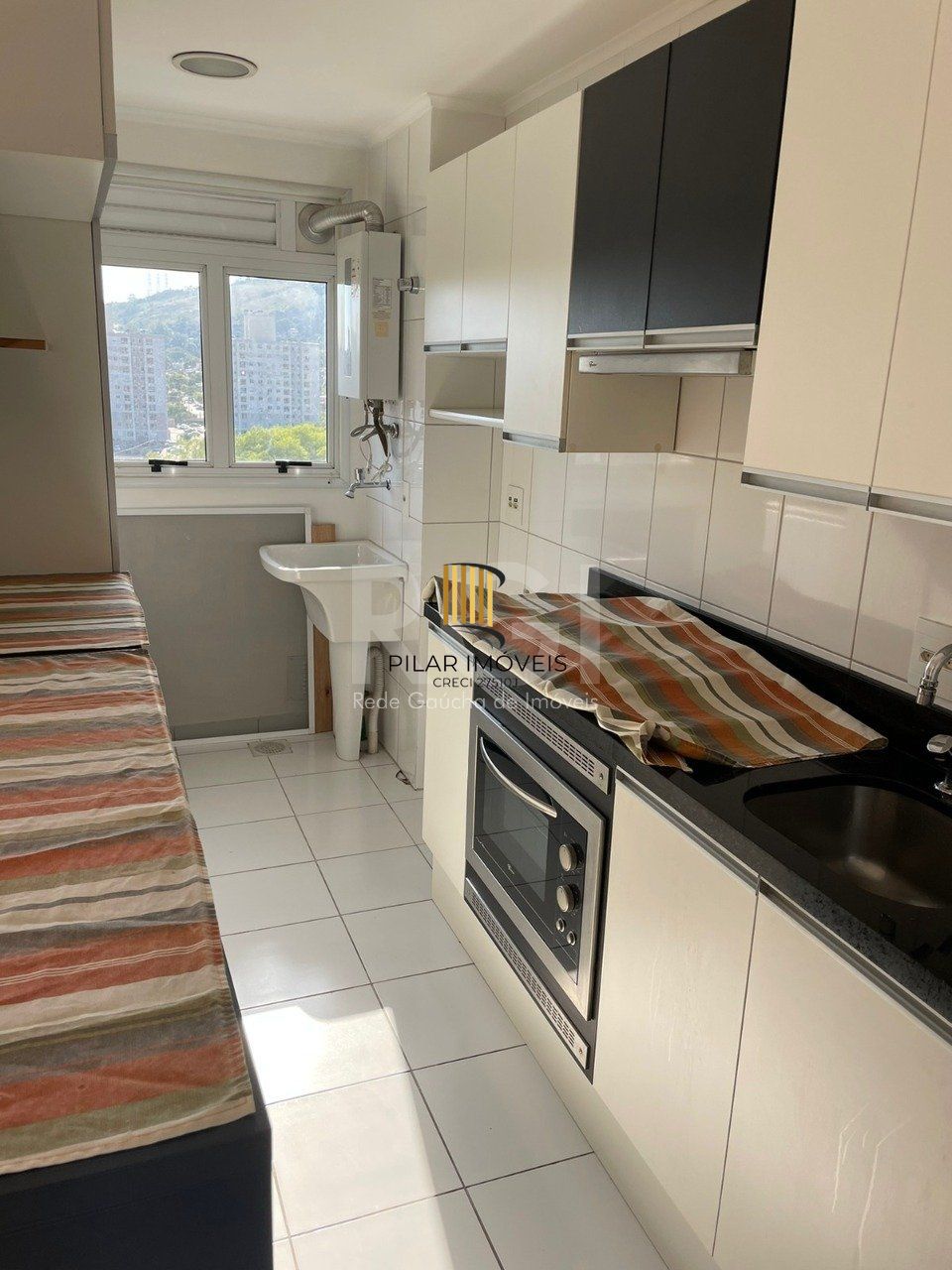Apartamento com 2 dormitórios, localizado no bairro Morro Santana em Porto Alegre/RS.