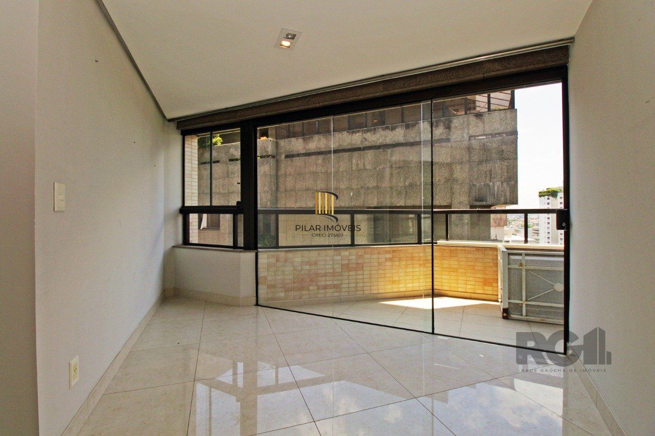 Apartamento com 4 suítes localizado no bairro Moinhos De Vento em Porto Alegre/RS.