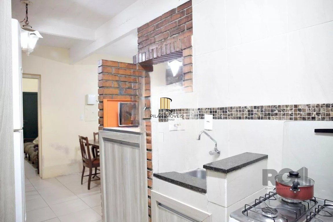Casa 04 dormitórios, 01suíte, locação,234m² privativos, Petrópolis/Porto Alegre