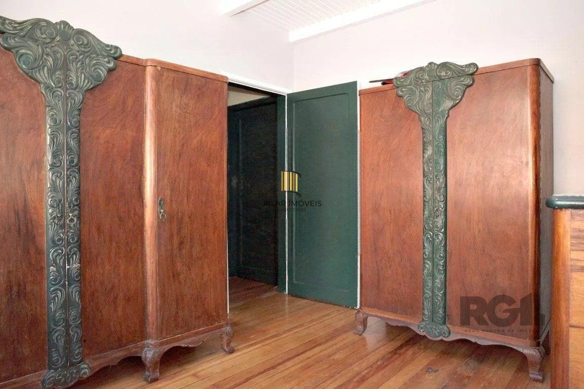 Casa 04 dormitórios, 01suíte, locação,234m² privativos, Petrópolis/Porto Alegre