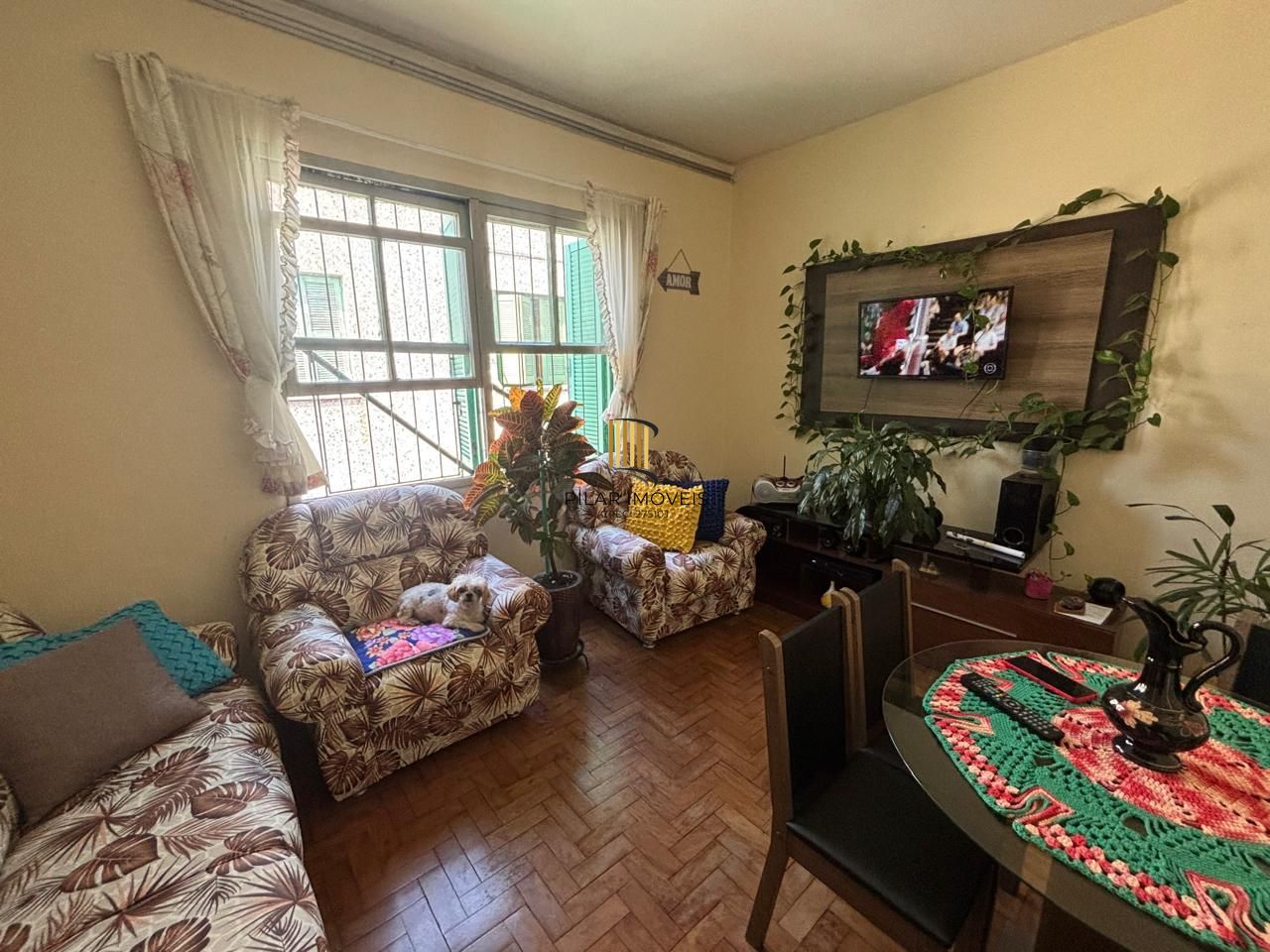 Apartamento com 65m², localizado no bairro Jardim Carvalho em Porto Alegre/RS.