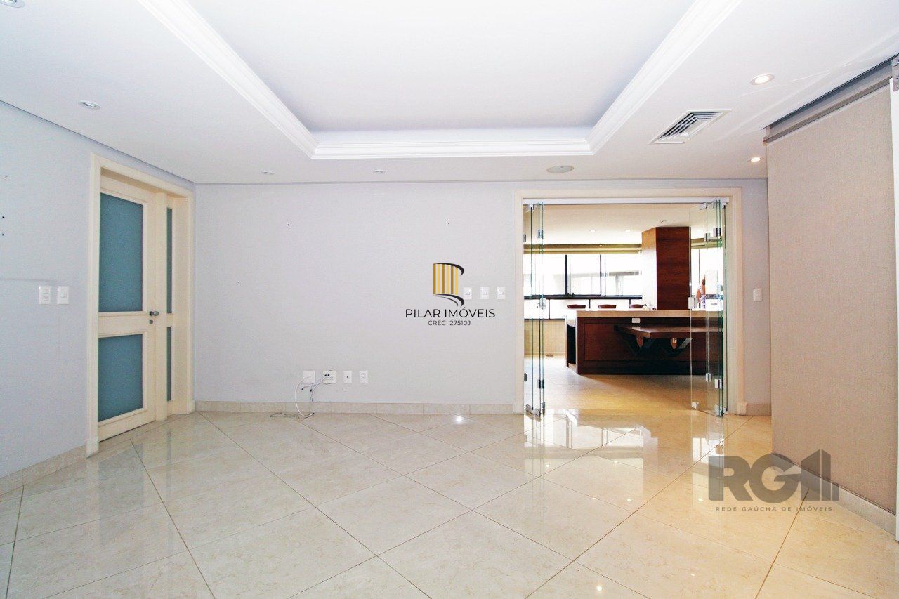 Apartamento com 4 suítes localizado no bairro Moinhos De Vento em Porto Alegre/RS.