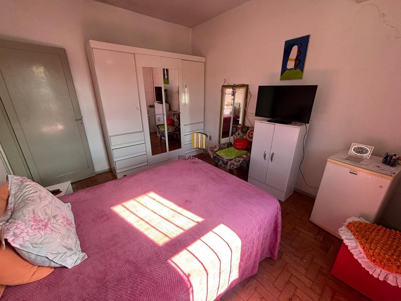 Apartamento com 65m², localizado no bairro Jardim Carvalho em Porto Alegre/RS.