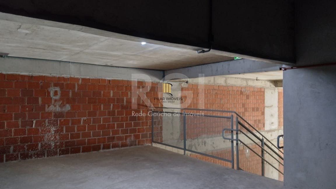 Loja para Venda - 260m², 0 dormitórios, 5 vagas - Central Parque
