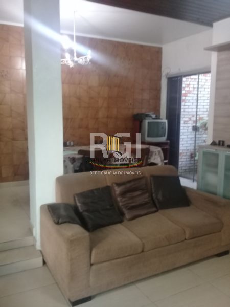 Casa para Venda - 210m², 3 dormitórios, sendo 1 suites, Cidade Baixa