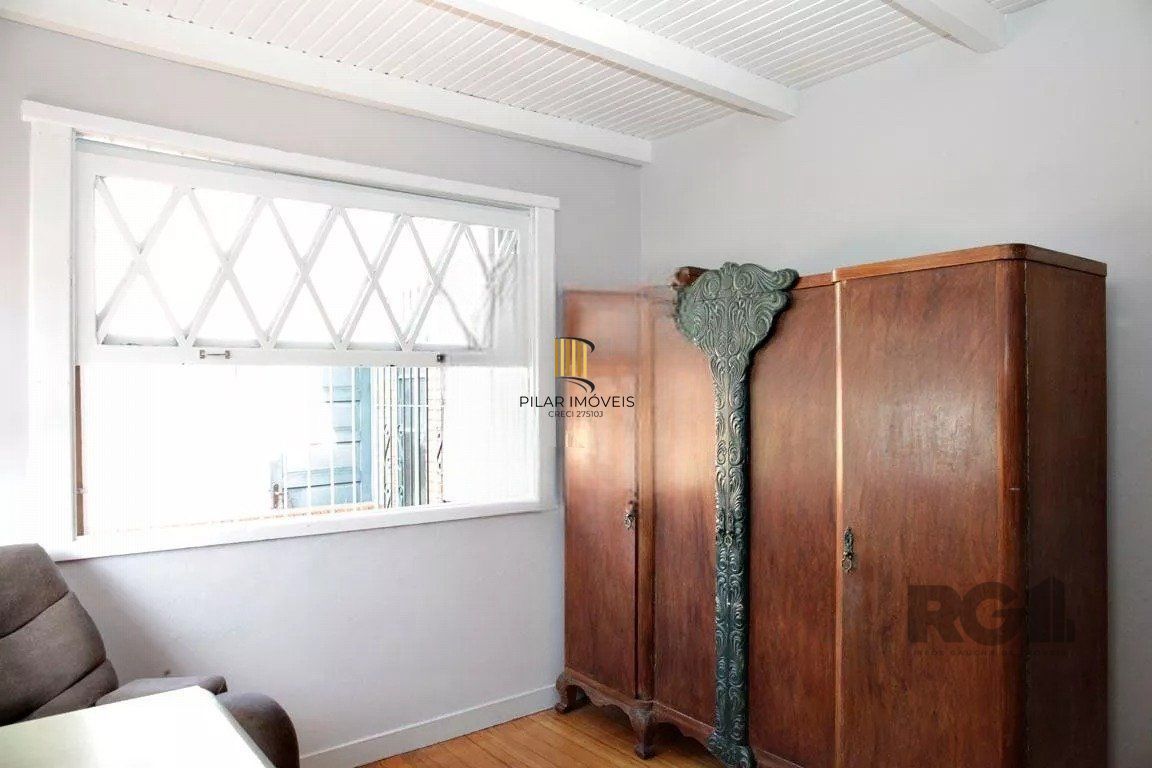 Casa 04 dormitórios, 01suíte, locação,234m² privativos, Petrópolis/Porto Alegre