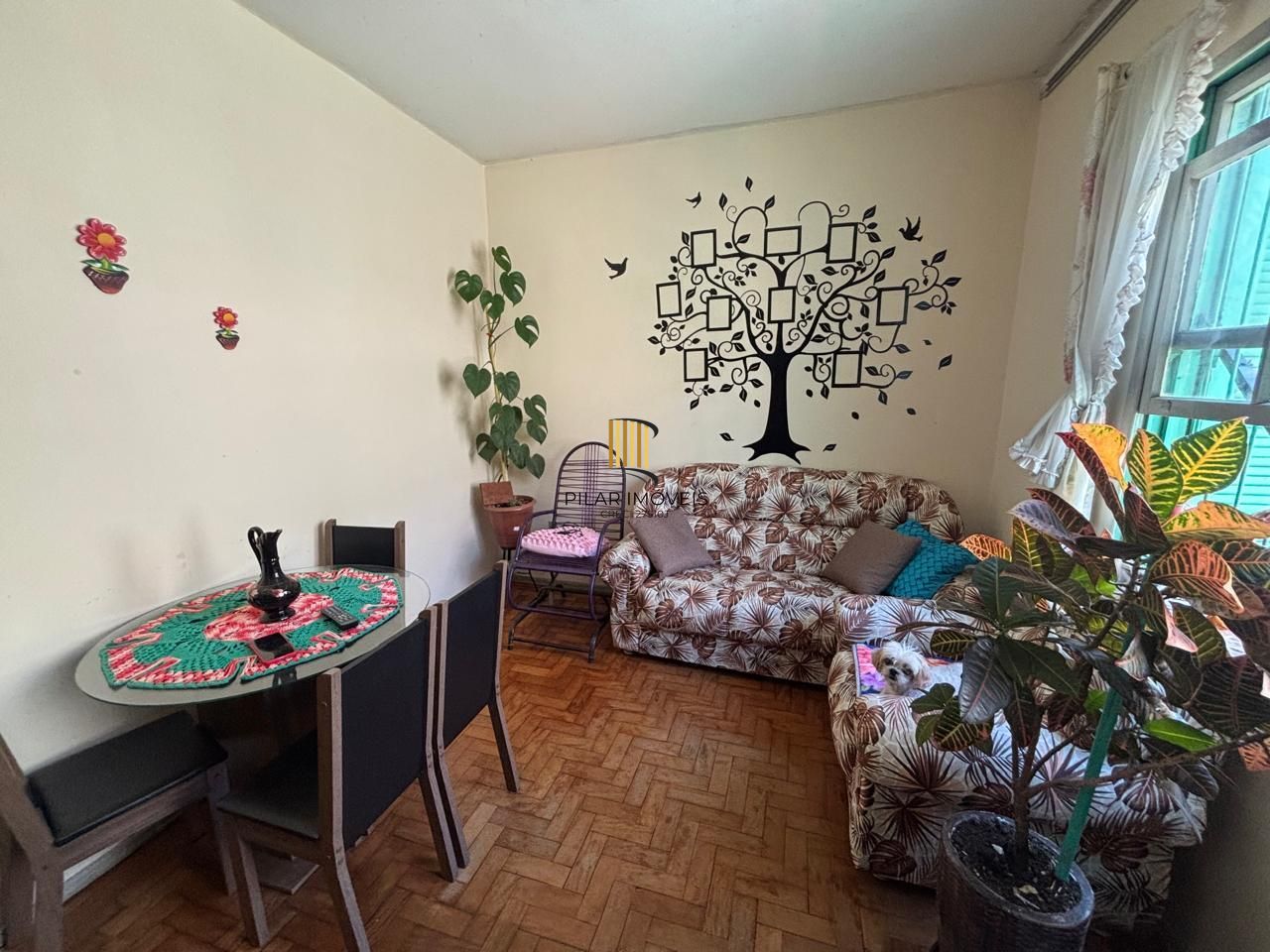 Apartamento com 65m², localizado no bairro Jardim Carvalho em Porto Alegre/RS.