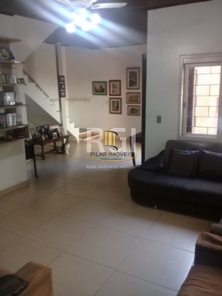 Casa para Venda - 210m², 3 dormitórios, sendo 1 suites, Cidade Baixa