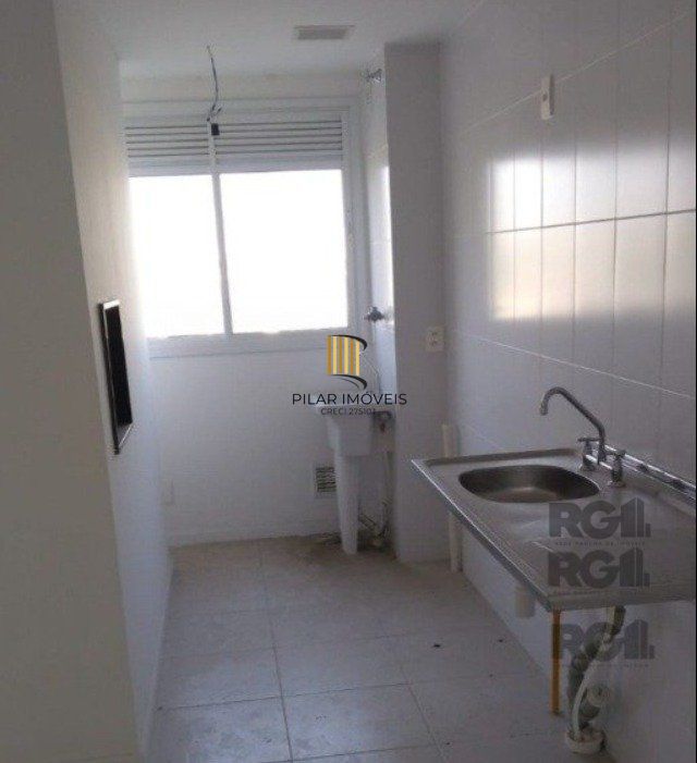 Apartamento com 75m² privativos, 3 dormitórios sendo 1 suíte, living dois ambientes,  imóvel arejado e iluminado.