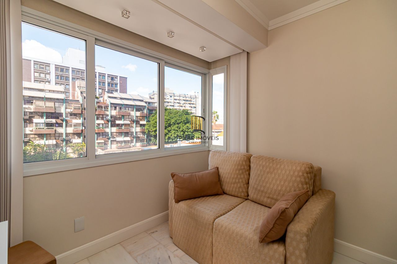 Apartamento com 47m², localizado no bairro Independencia em Porto Alegre/RS.