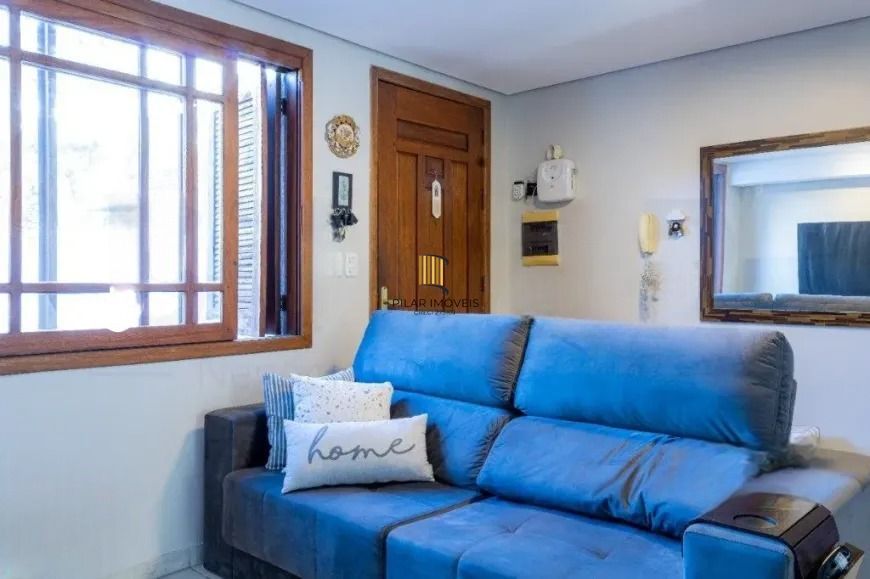 Casa com 111m², localizado no bairro Partenon em Porto Alegre/RS.