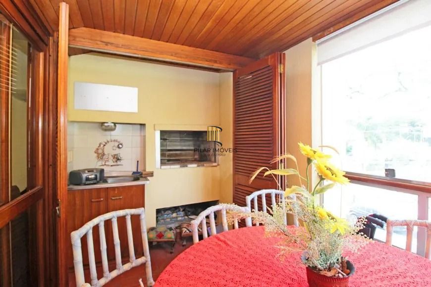 Apartamento com 159m², localizado no bairro Bela Vista em Porto Alegre/RS.