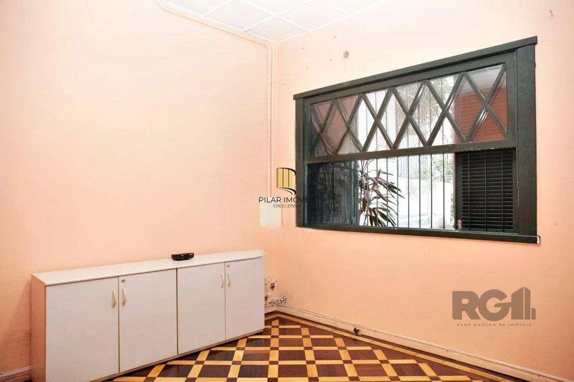 Casa 04 dormitórios, 01suíte, locação,234m² privativos, Petrópolis/Porto Alegre