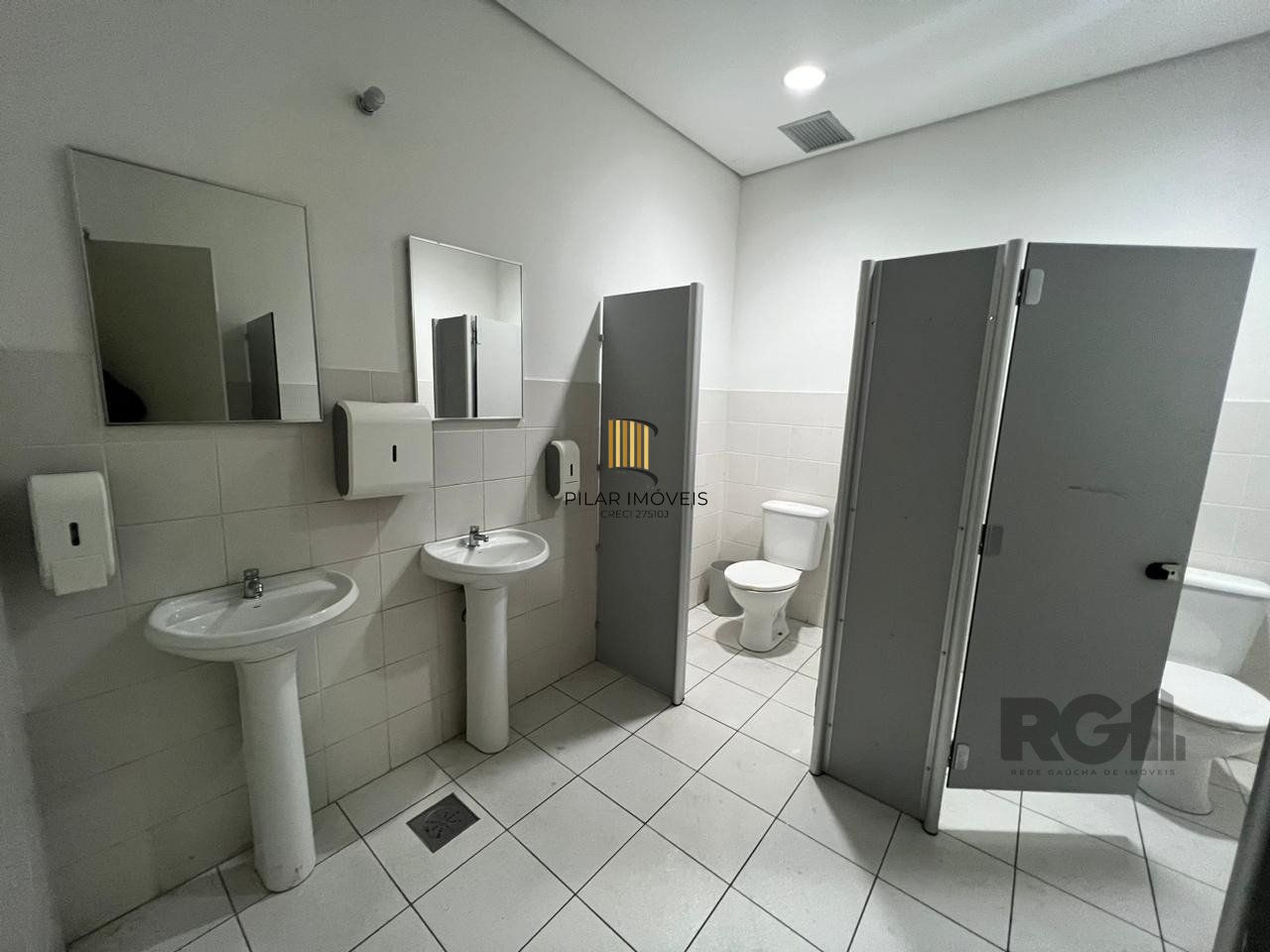 Loja para Venda - 450m², 0 dormitórios, 1 vaga - Petrópolis