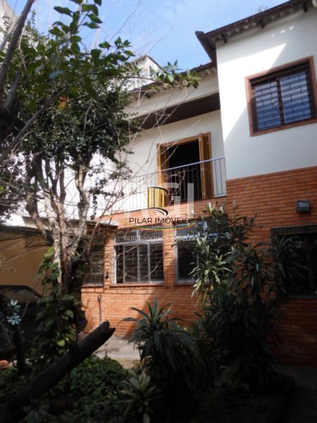 Casa para Venda - 210m², 3 dormitórios, sendo 1 suites, Cidade Baixa
