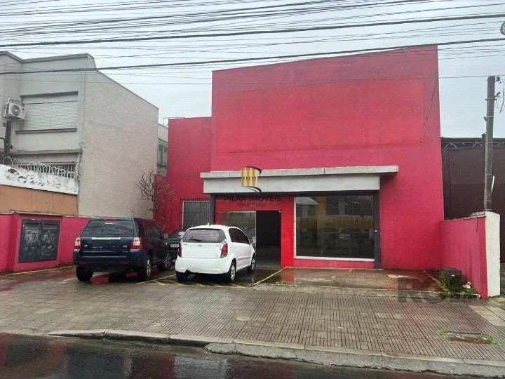 Loja para Venda - 450m², 0 dormitórios, 1 vaga - Petrópolis