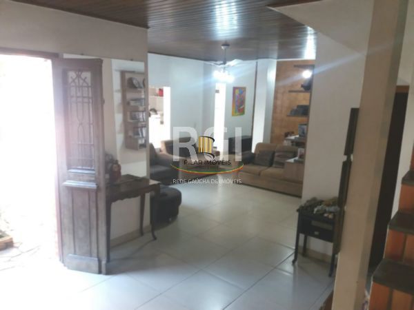 Casa para Venda - 210m², 3 dormitórios, sendo 1 suites, Cidade Baixa