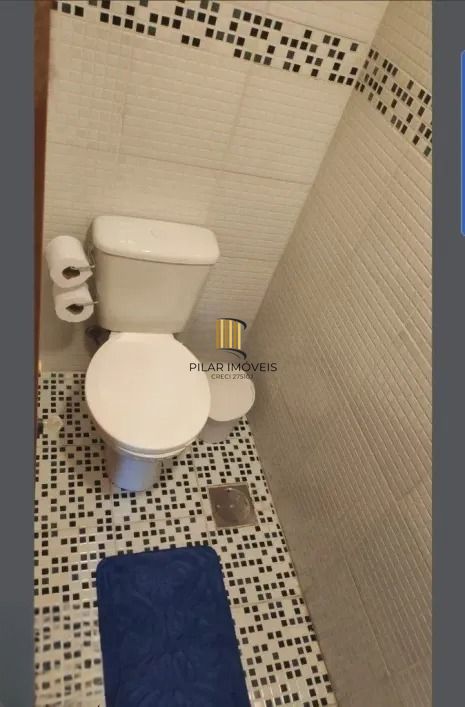 Casa com 111m², localizado no bairro Partenon em Porto Alegre/RS.