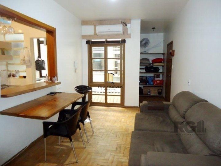 Apartamento com 1 dormitório localizado no bairro Auxiliadora em Porto Alegre/RS.