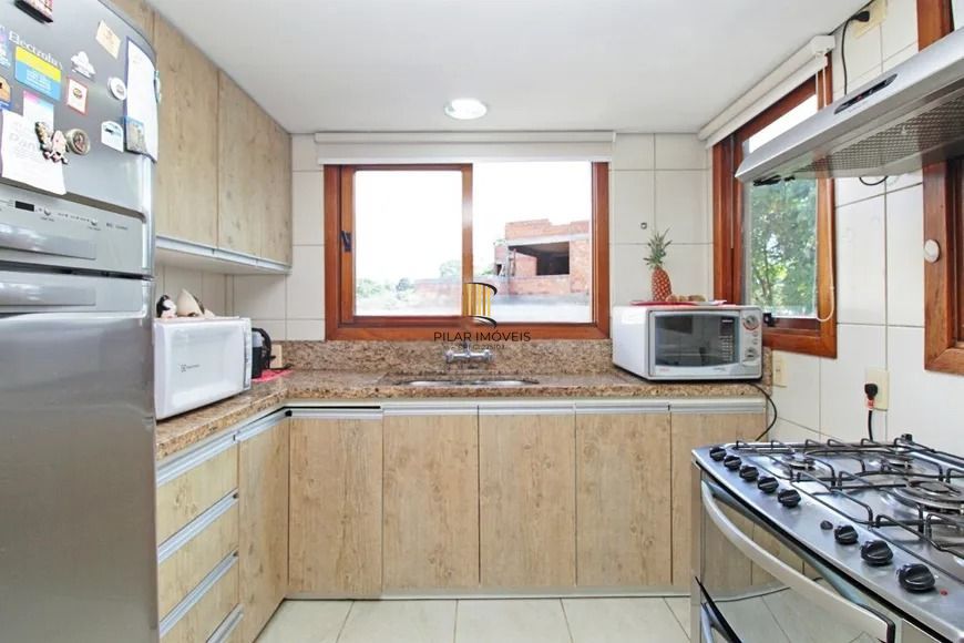 Apartamento com 159m², localizado no bairro Bela Vista em Porto Alegre/RS.