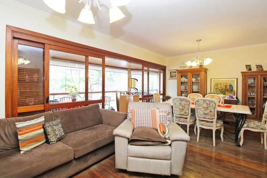 Apartamento com 159m², localizado no bairro Bela Vista em Porto Alegre/RS.