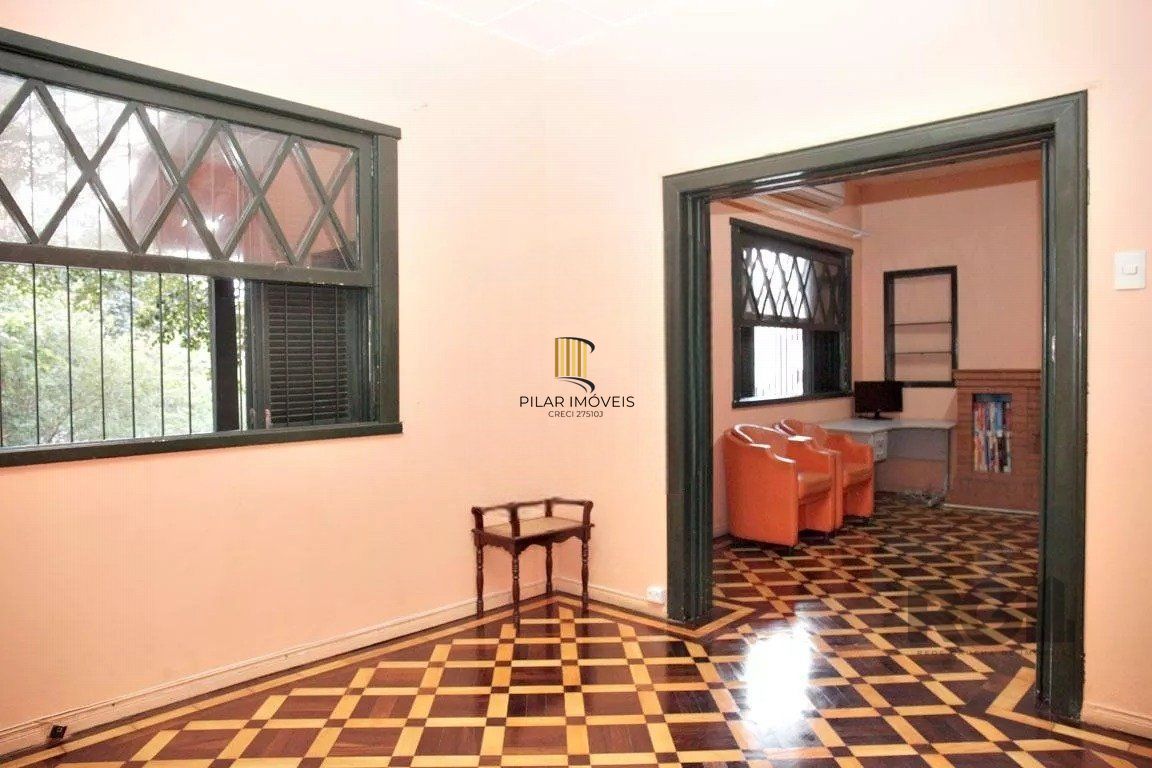 Casa 04 dormitórios, 01suíte, locação,234m² privativos, Petrópolis/Porto Alegre