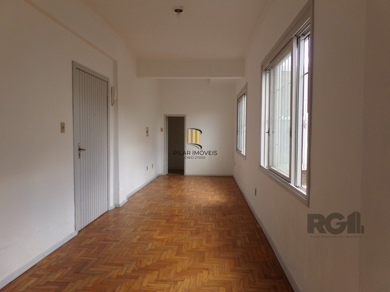 Apartamento térreo frente 29m² no bairro Partenon 
