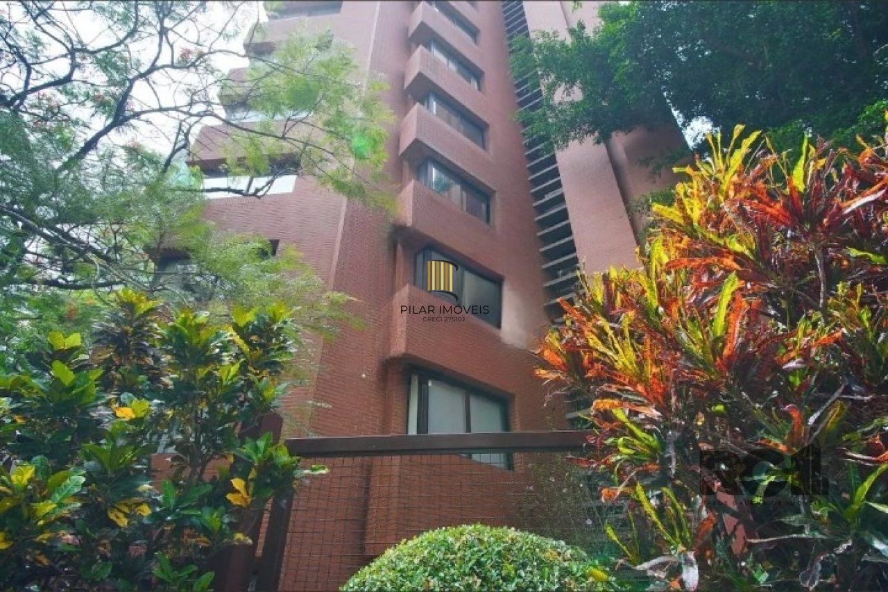 Excelente apartamento inteiramente decorado e mobiliado, com ótimo acabamento em localização privilegiada.