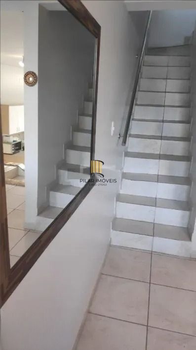 Casa com 111m², localizado no bairro Partenon em Porto Alegre/RS.