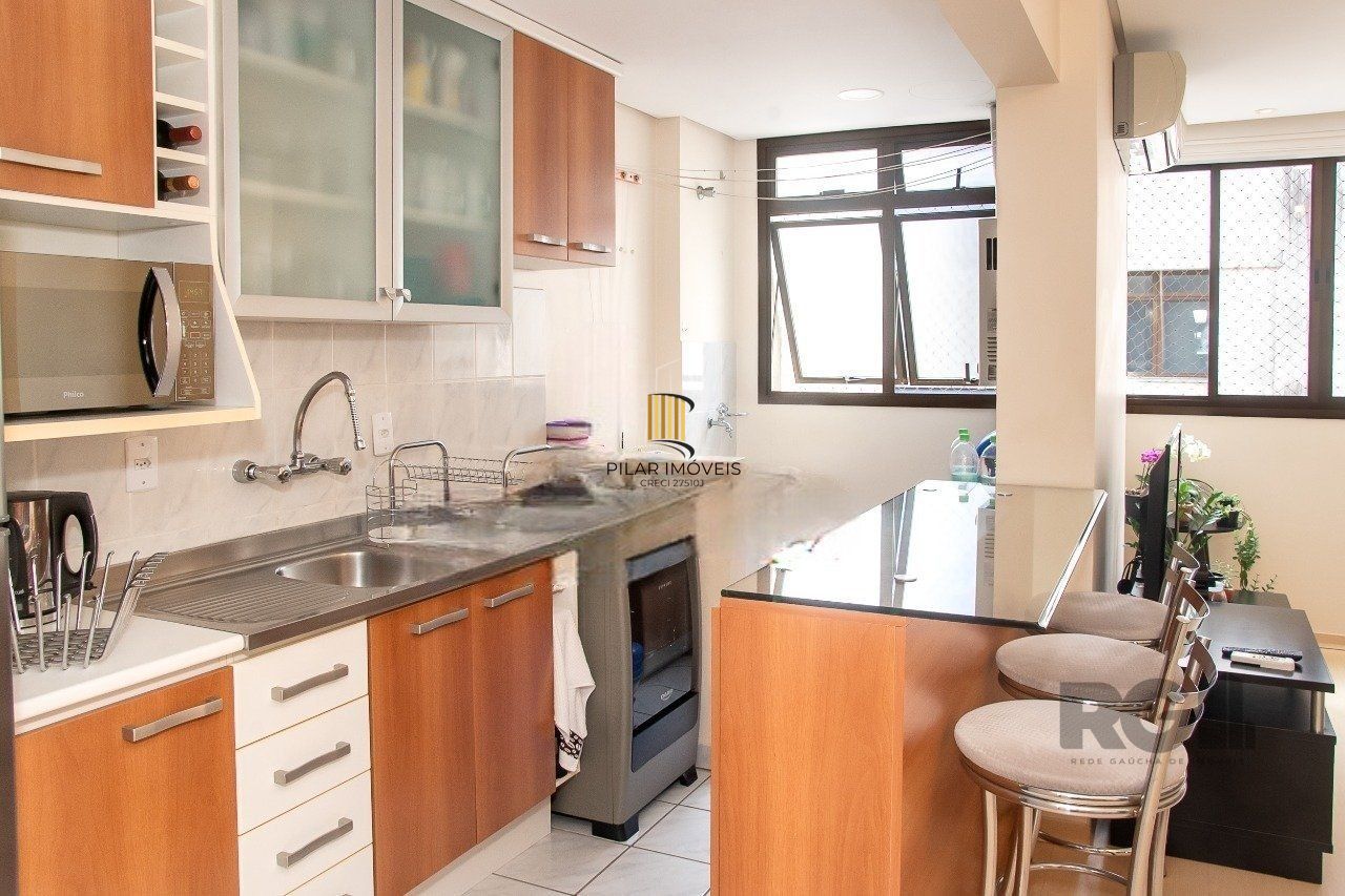 Apartamento a venda ,02 dormitórios mobiliado na Cidade Baixa,61m² privativos