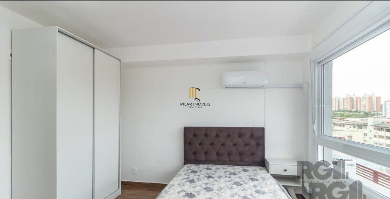 Loft com 27m², localizado ao lado da  PUCRS