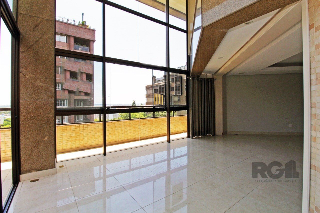 Apartamento com 4 suítes localizado no bairro Moinhos De Vento em Porto Alegre/RS.