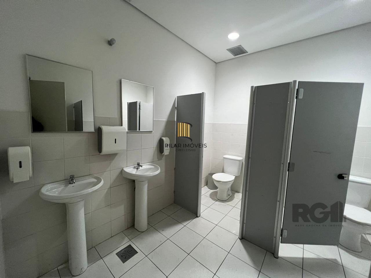 Loja para Venda - 450m², 0 dormitórios, 1 vaga - Petrópolis