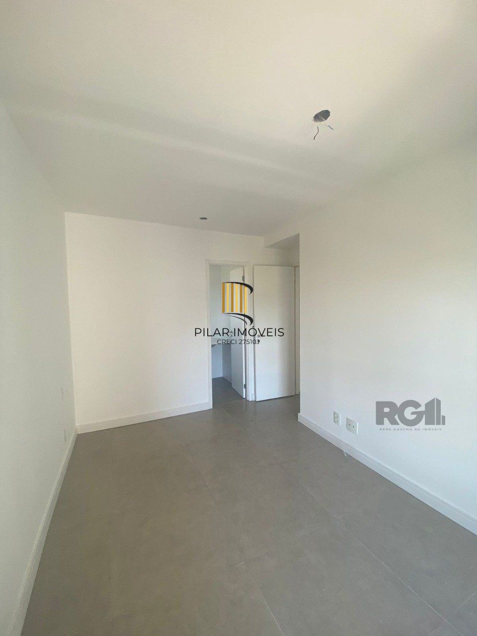 Apartamento a venda com 2 Dormitório(s) - Jardim do Salso