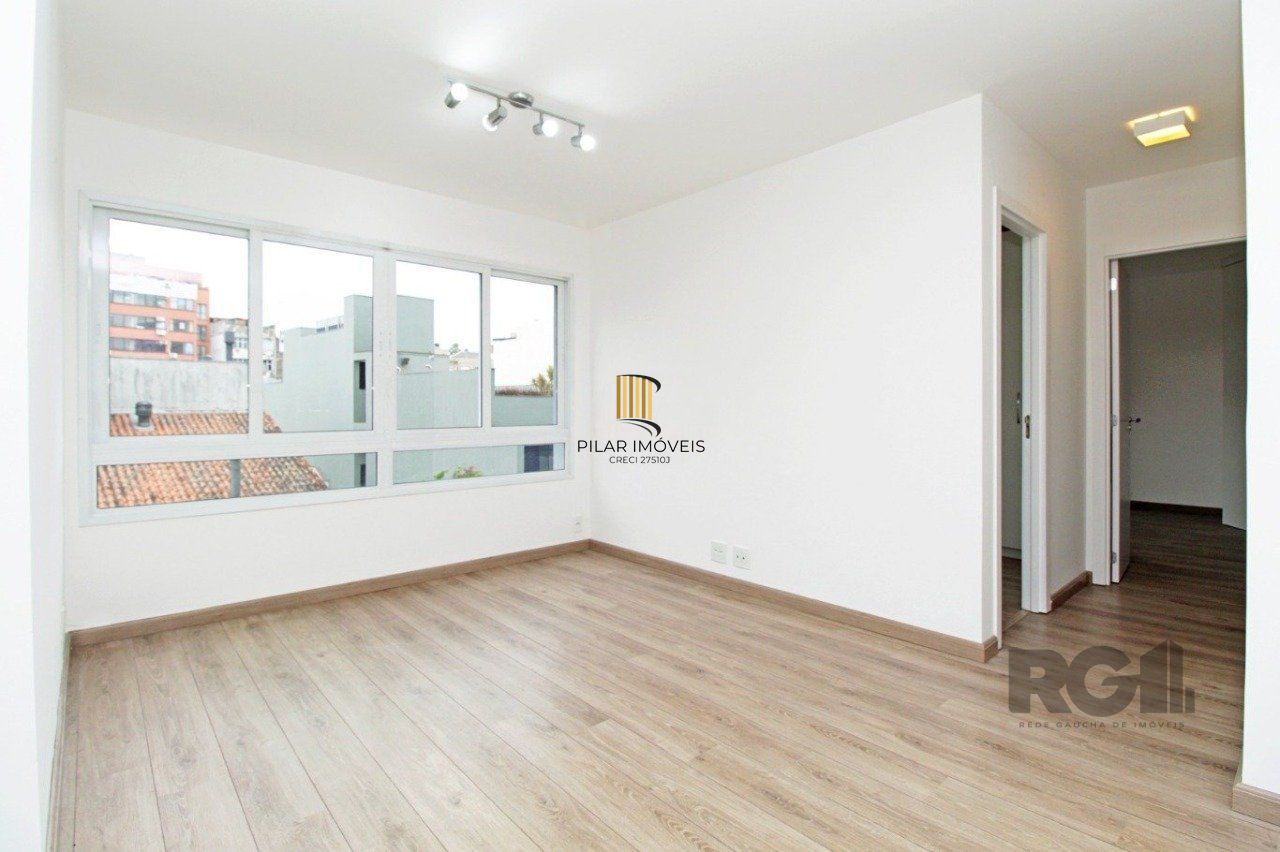Apartamento de 2 dormitórios, localizado no bairro Petrópolis em Porto Alegre/RS.