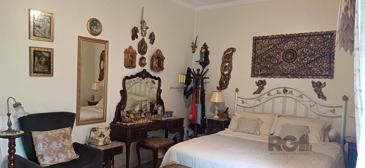 Apartamento de 3 quartos, localizado no bairro Petrópolis em Porto Alegre/RS. 